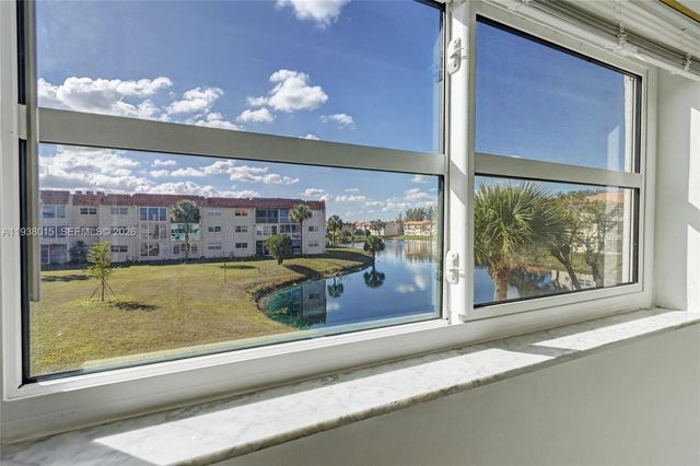 2831 Sunrise Lakes Drive E 204, Sunrise, FL 33322