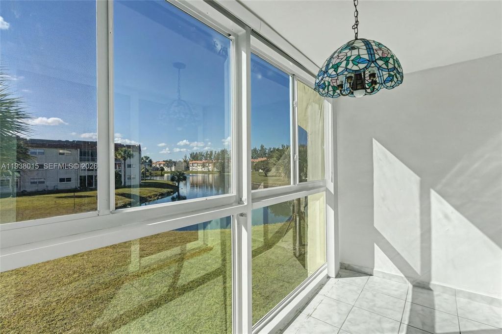 2831 Sunrise Lakes Drive E 204, Sunrise, FL 33322