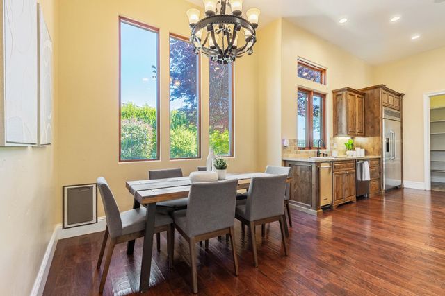 640 Lakeridge Dr, Auburn, CA 95603