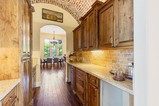 640 Lakeridge Dr, Auburn, CA 95603