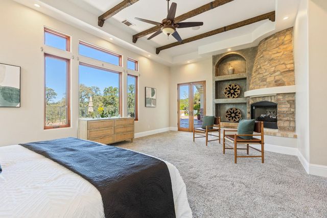 640 Lakeridge Dr, Auburn, CA 95603