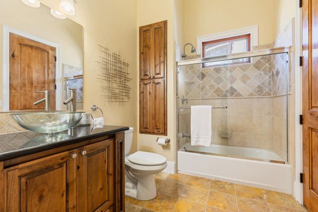 640 Lakeridge Dr, Auburn, CA 95603
