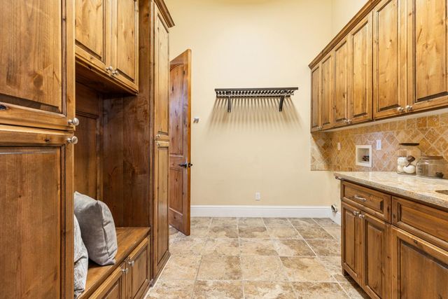 640 Lakeridge Dr, Auburn, CA 95603