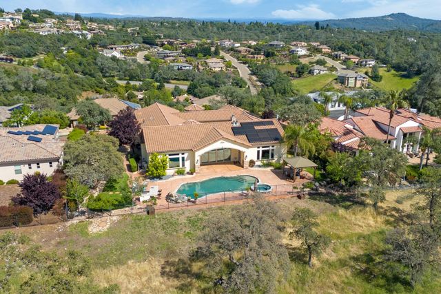 640 Lakeridge Dr, Auburn, CA 95603