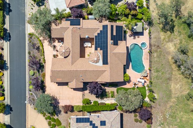 640 Lakeridge Dr, Auburn, CA 95603