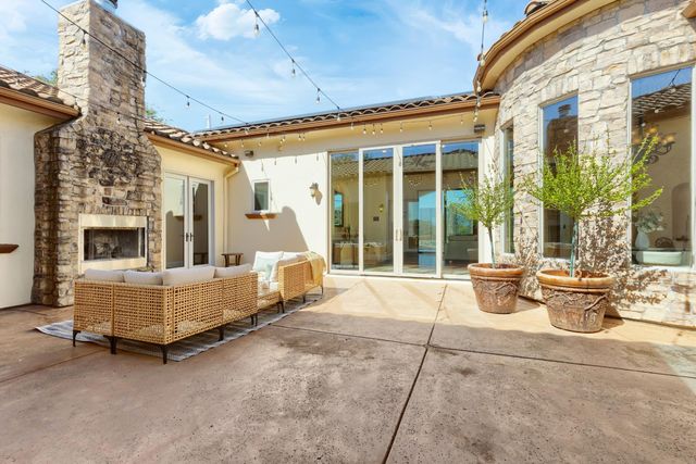 640 Lakeridge Dr, Auburn, CA 95603
