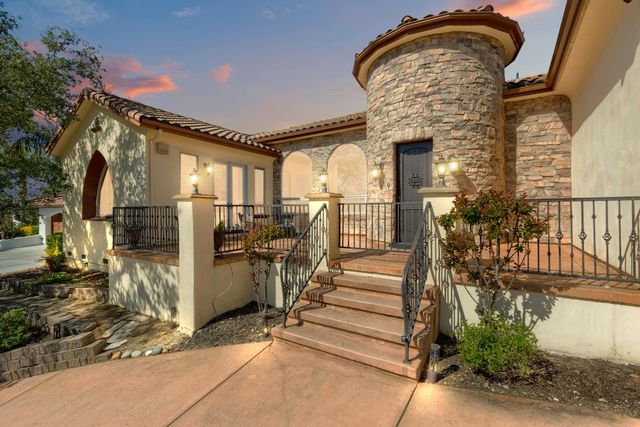 640 Lakeridge Dr, Auburn, CA 95603