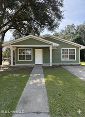 8701 Barnacle Boulevard, Ocean Springs, MS 39564