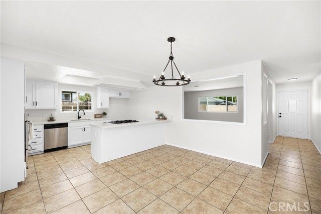 709 Carol, Hemet, CA 92543