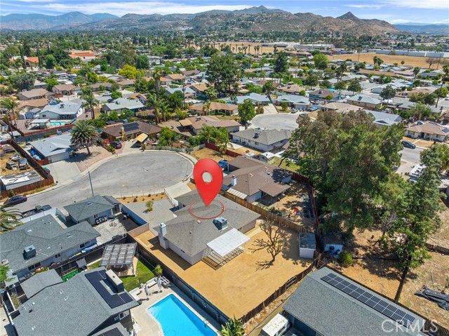 709 Carol, Hemet, CA 92543