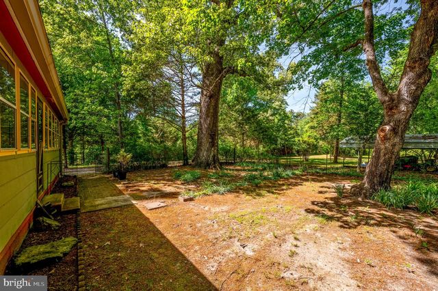 13641 FARMER DR, Woodford, VA 22580