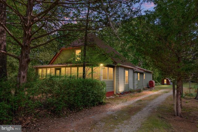 13641 FARMER DR, Woodford, VA 22580