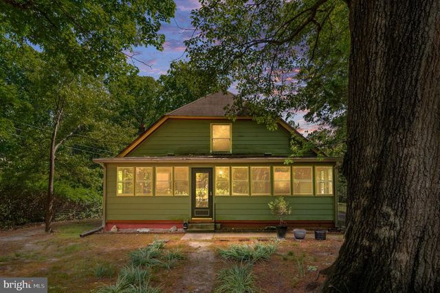13641 FARMER DR, Woodford, VA 22580