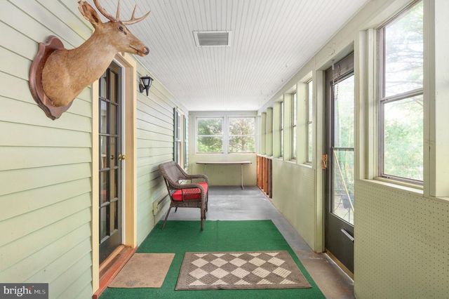 13641 FARMER DR, Woodford, VA 22580