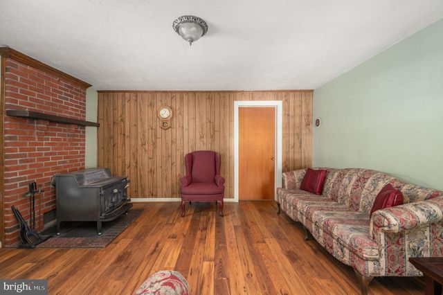 13641 FARMER DR, Woodford, VA 22580