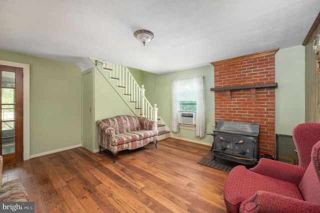 13641 FARMER DR, Woodford, VA 22580