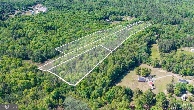 13641 FARMER DR, Woodford, VA 22580