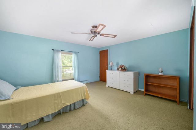 13641 FARMER DR, Woodford, VA 22580
