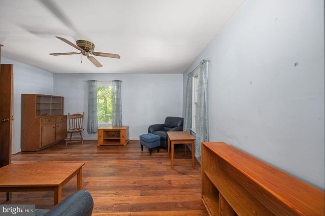 13641 FARMER DR, Woodford, VA 22580