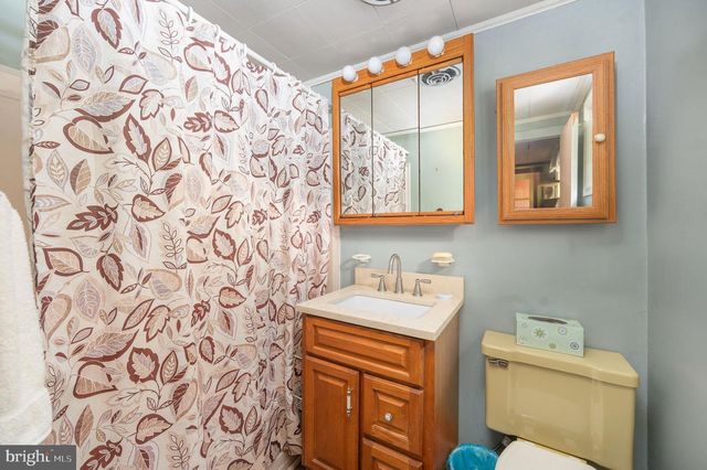 13641 FARMER DR, Woodford, VA 22580