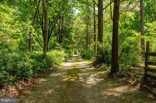 13641 FARMER DR, Woodford, VA 22580