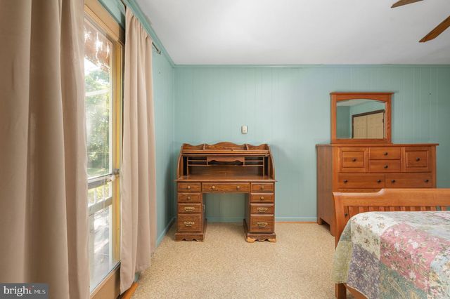 13641 FARMER DR, Woodford, VA 22580