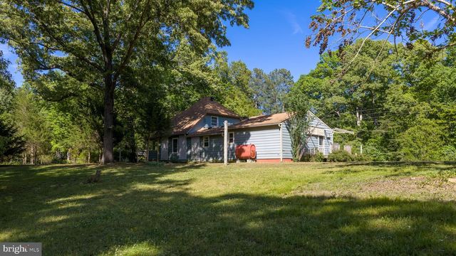 13641 FARMER DR, Woodford, VA 22580