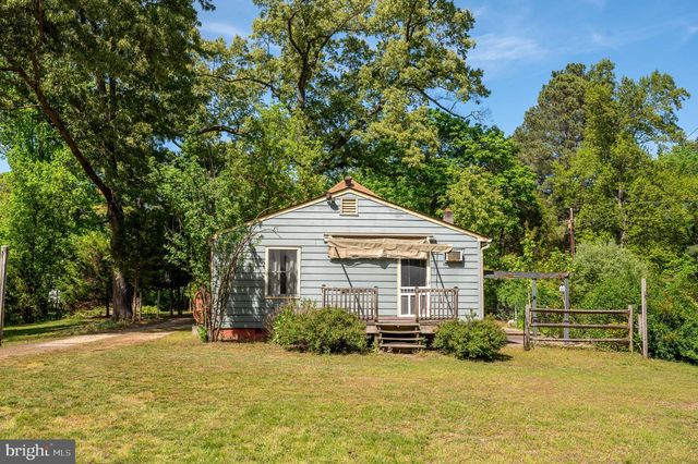 13641 FARMER DR, Woodford, VA 22580