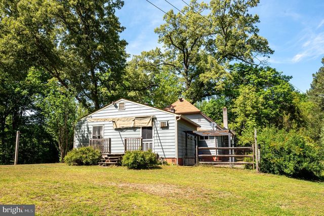 13641 FARMER DR, Woodford, VA 22580