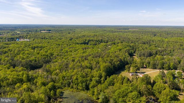 13641 FARMER DR, Woodford, VA 22580