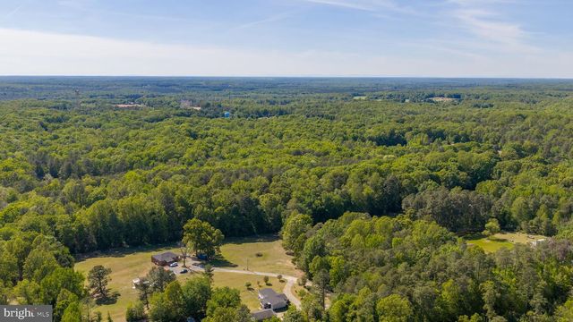 13641 FARMER DR, Woodford, VA 22580