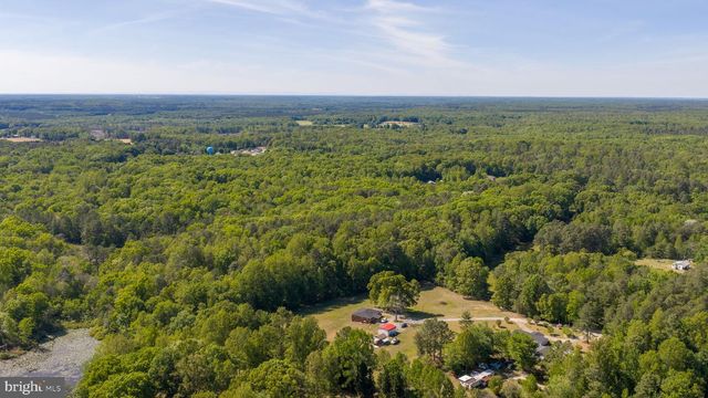 13641 FARMER DR, Woodford, VA 22580