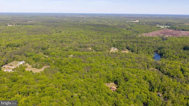 13641 FARMER DR, Woodford, VA 22580