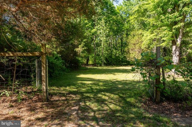 13641 FARMER DR, Woodford, VA 22580
