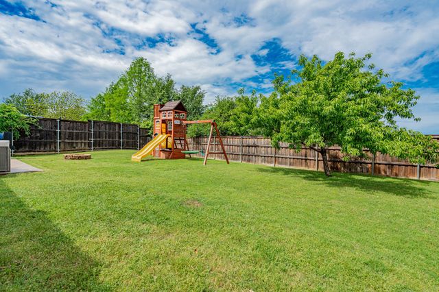 2716 Winterberry Lane, Little Elm, TX 75068