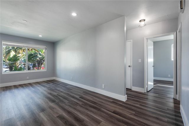 326 SE 3rd Ter, Dania Beach, FL 33004