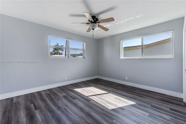 326 SE 3rd Ter, Dania Beach, FL 33004