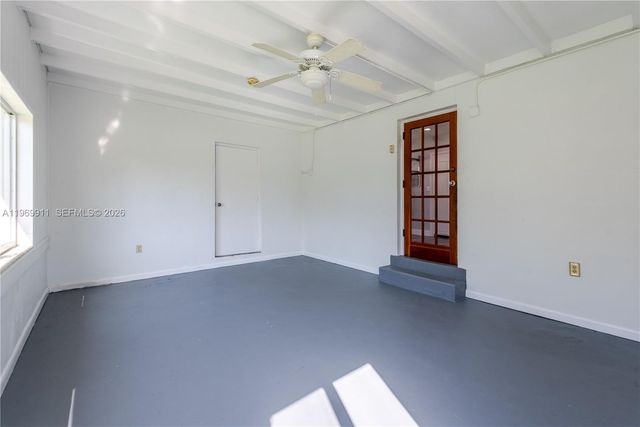 326 SE 3rd Ter, Dania Beach, FL 33004