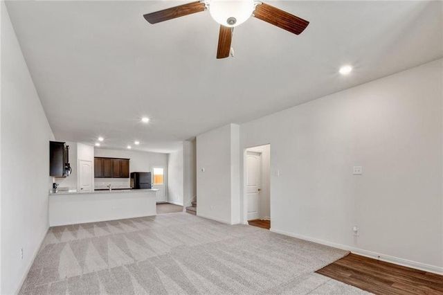 317 Hyacinth WAY, Jarrell, TX 76537