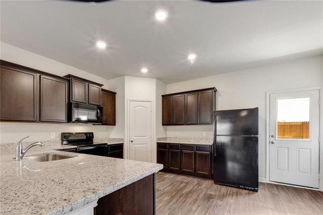 317 Hyacinth WAY, Jarrell, TX 76537