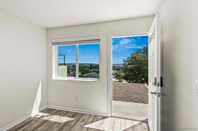 1243 1245 Van Nuys St, San Diego, CA 92109