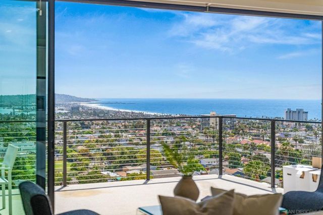 1243 1245 Van Nuys St, San Diego, CA 92109