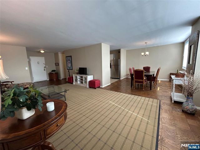 2150 Center 6F, Fort Lee, NJ 07024