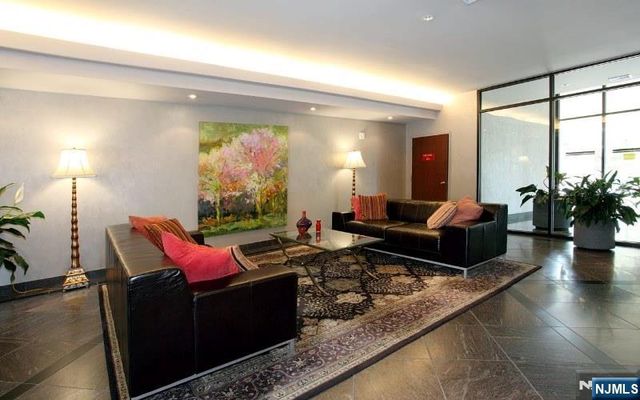 2150 Center 6F, Fort Lee, NJ 07024