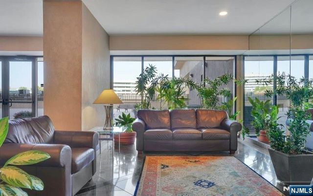 2150 Center 6F, Fort Lee, NJ 07024