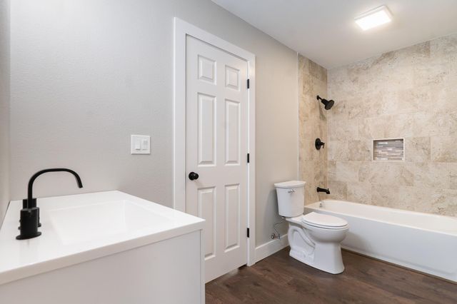 788 FM 2571, Smithville, TX 78957