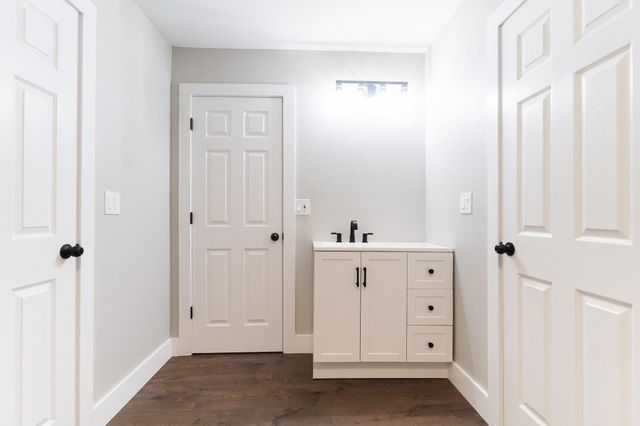 788 FM 2571, Smithville, TX 78957