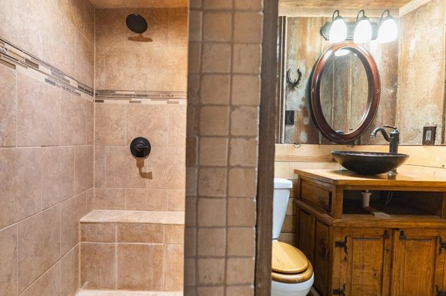 788 FM 2571, Smithville, TX 78957