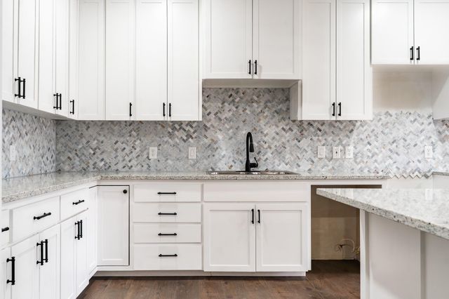 788 FM 2571, Smithville, TX 78957