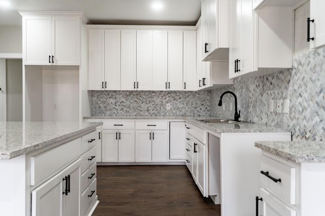 788 FM 2571, Smithville, TX 78957